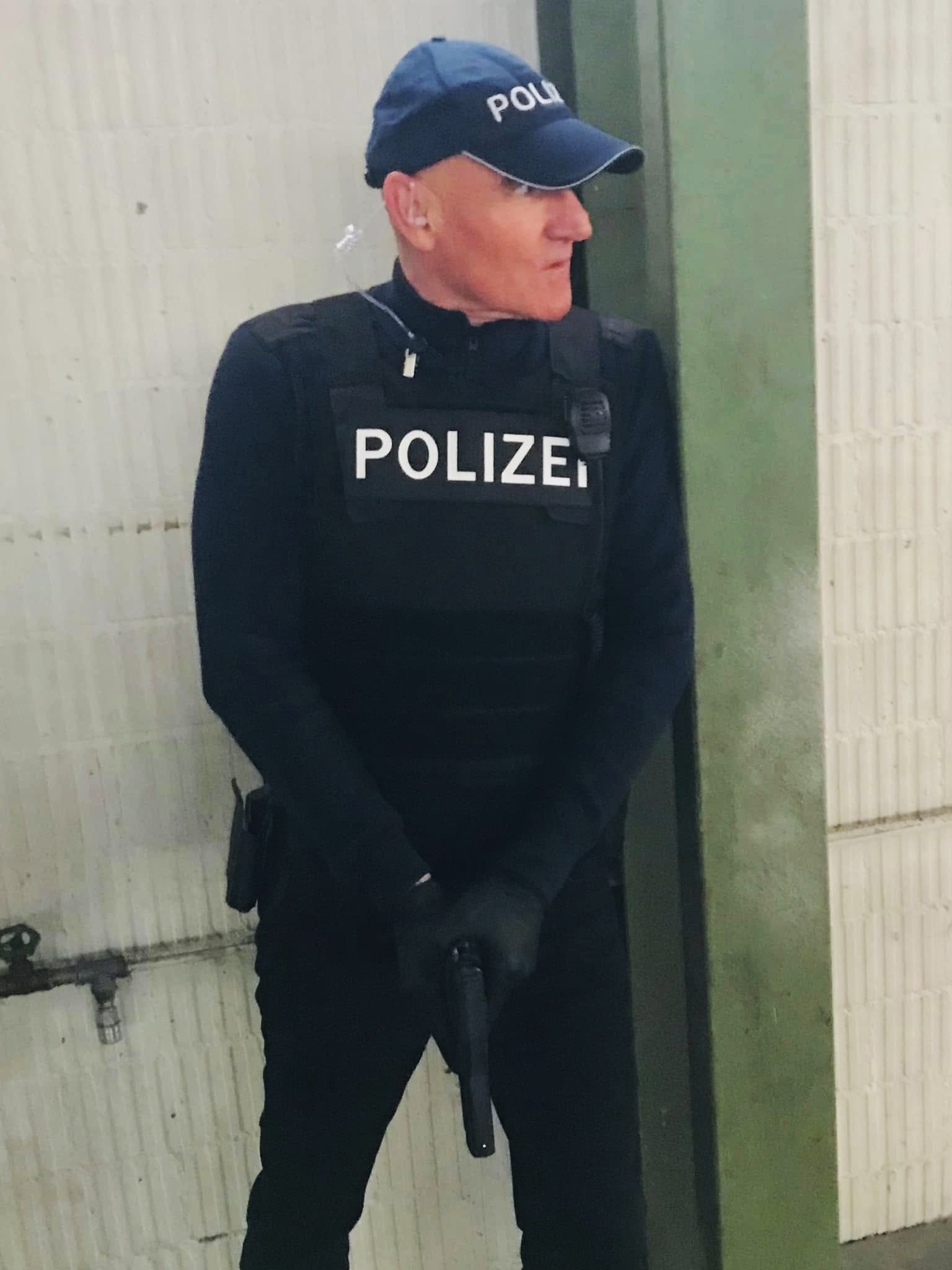 police 2